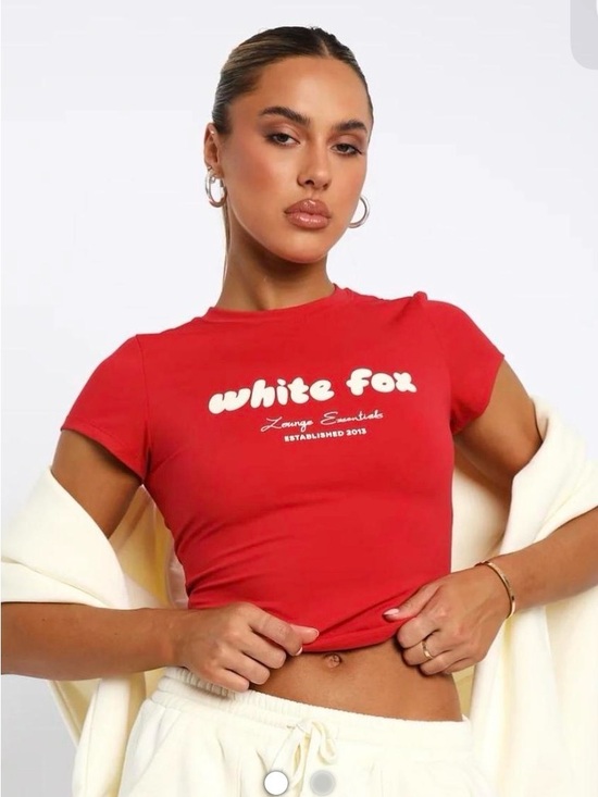 White Fox Boutique Tops - WHITE FOX Lounge ESSENTIALS TEE